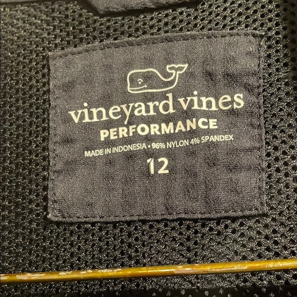 Vineyard Vines Hartley harbor coverup - Picture 3 of 10